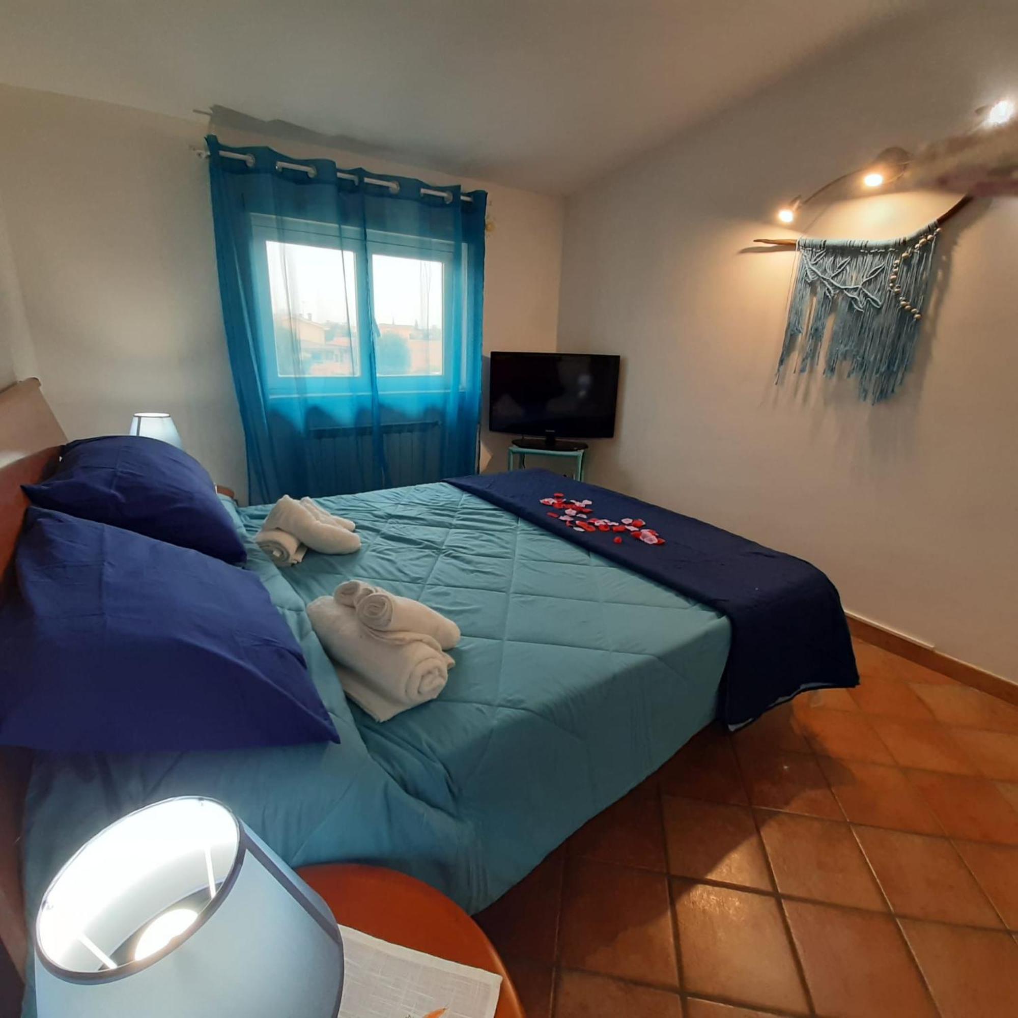 La Terrazza Sul Faro Apartment Fiumicino Bagian luar foto